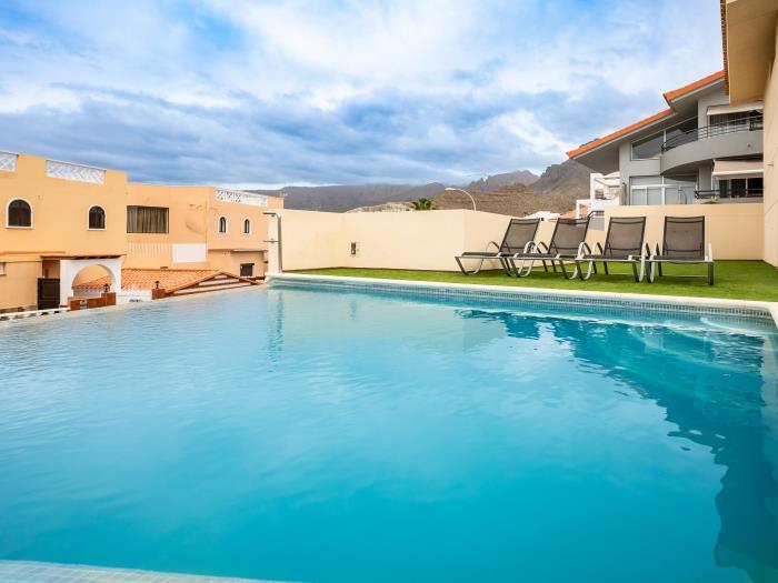 image Villa Olbia Infinity Pool Sea view 19