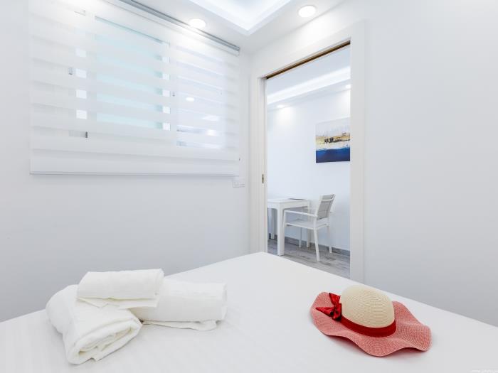 image Style and Comfort: Marina Primavera 88, Pool Included! 24
