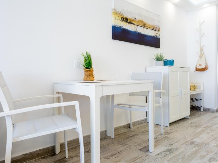 image Style and Comfort: Marina Primavera 88, Pool Included! 5