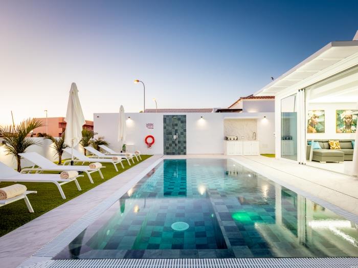 image Villa Michelle private oasis Heated Pool and wifi 9