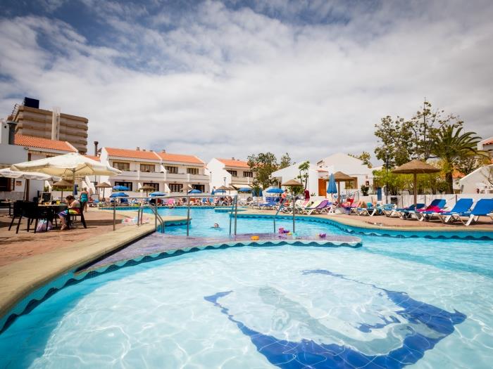 image 613 Garden City, piscina climatizada, aire acondicionado y wifi 21