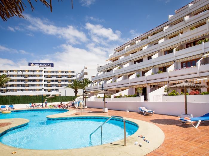 image 613 Garden City, piscina climatizada, aire acondicionado y wifi 24
