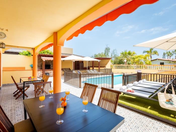 image Luxury Villa Luna with Private Heated Pool 19