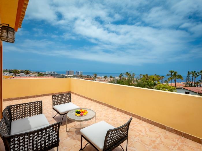 image Luxury Villa Luna with Private Heated Pool 24