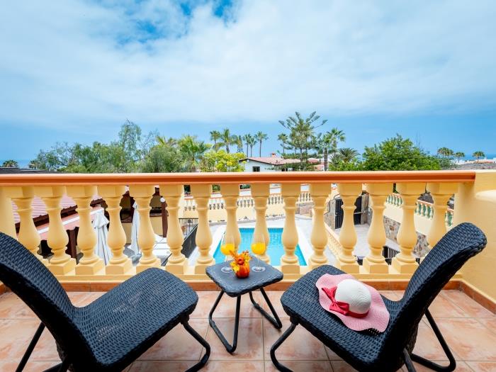 image Luxury Villa Luna with Private Heated Pool 34