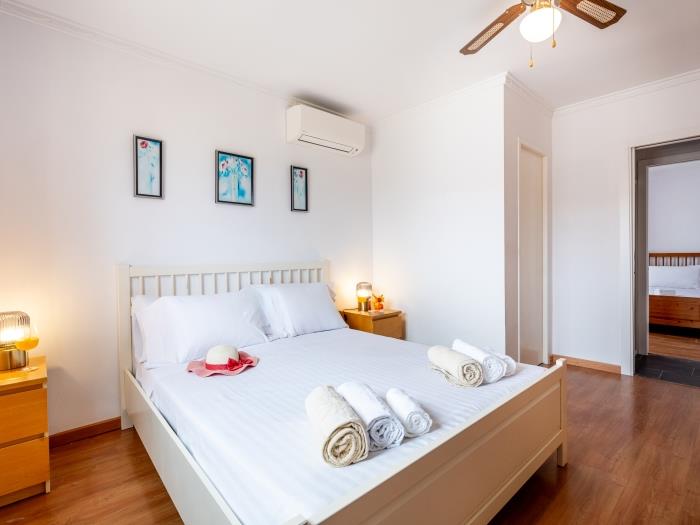 image Luxury Villa Luna with Private Heated Pool 37