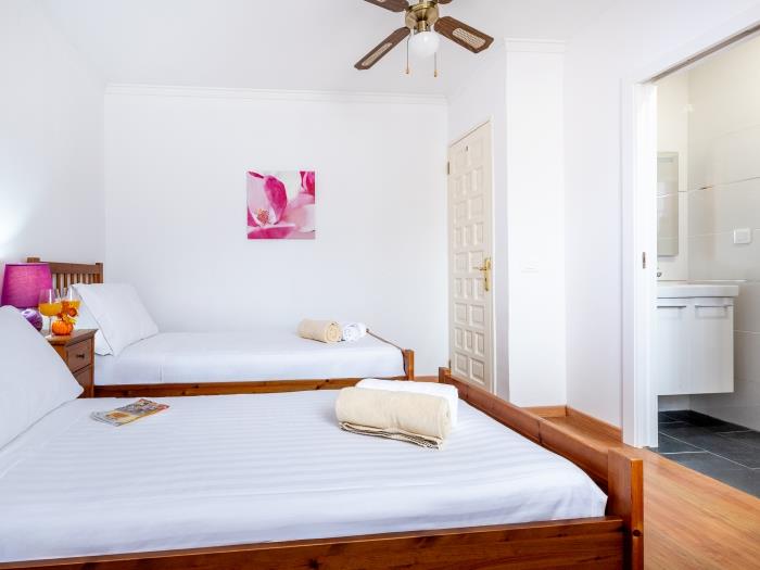 image Luxury Villa Luna with Private Heated Pool 39