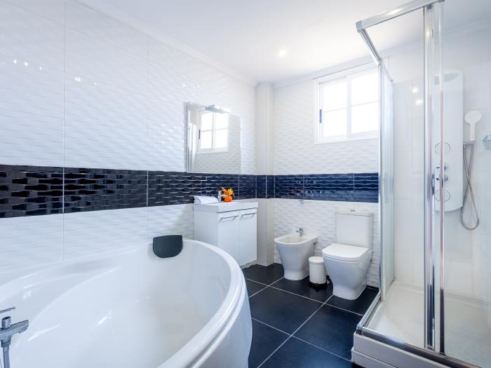 image Luxury Villa Luna with Private Heated Pool 45