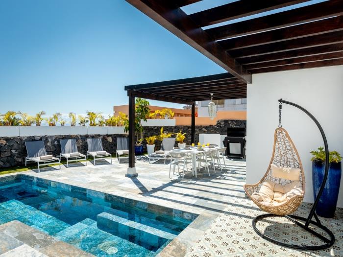 image Enchanting Villa Alma Heated Pool 32