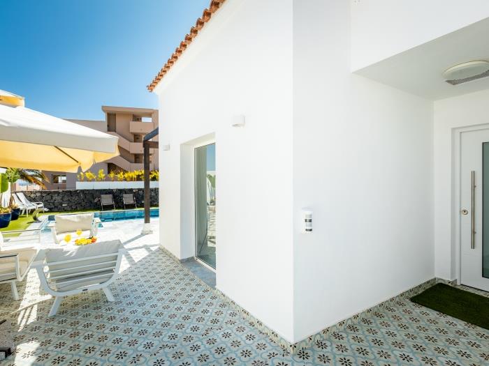 image Enchanting Villa Alma Heated Pool 36