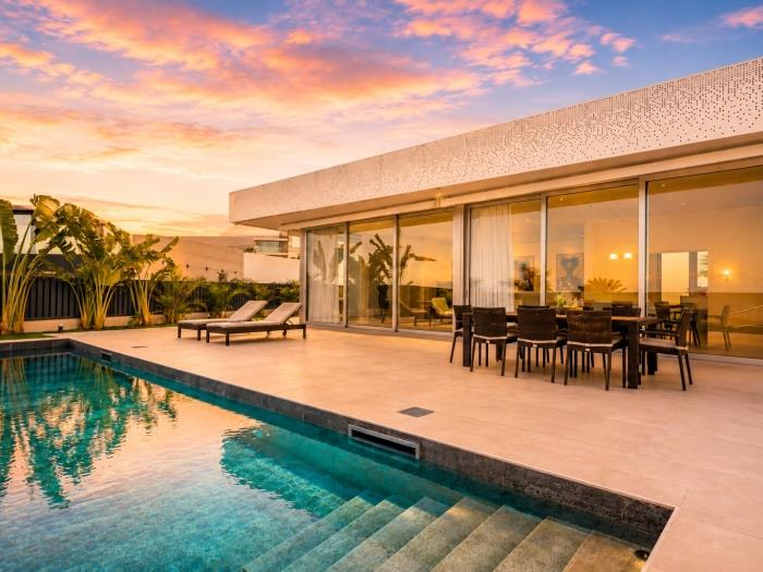 Villa de lujo Martina con piscina privada climatizada y jacuzzi Abama