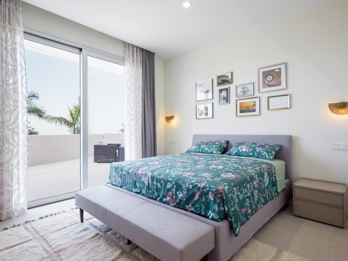 image Luxury Villa Martina private heated pool, jacuzzi Abama 15