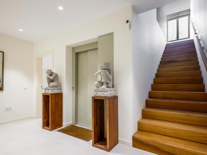 image Luxury Villa Martina private heated pool, jacuzzi Abama 32
