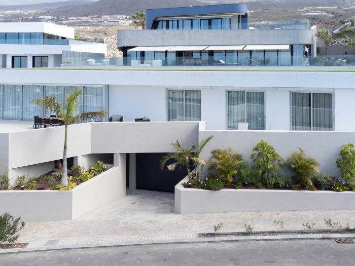 image Luxury Villa Martina private heated pool, jacuzzi Abama 6