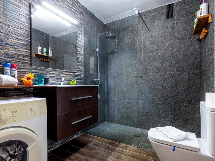 image Modern 2-bedroom apartment with pool 28