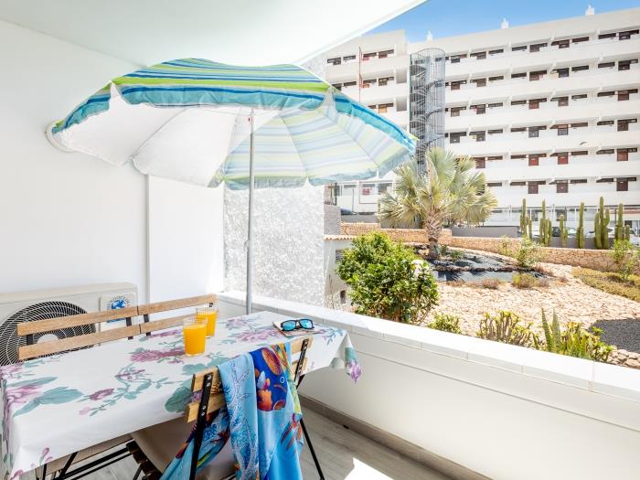 image Borinquen 124 · Modern Studio · Steps from the Beach · Pool 2