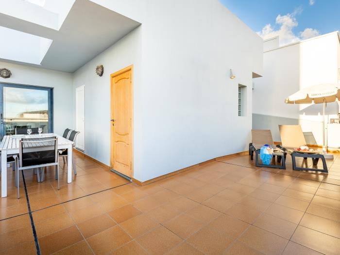image Beautiful and Luxury Attic Capri C6 14