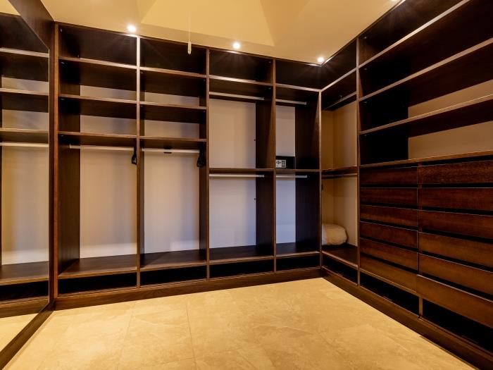 image Beautiful and Luxury Attic Capri C6 17