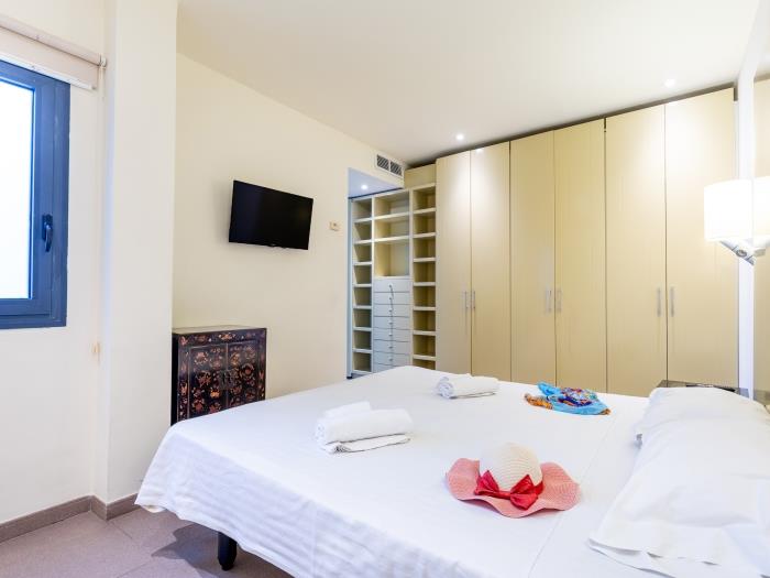 image Beautiful and Luxury 2 bedrooms Capri C5 16
