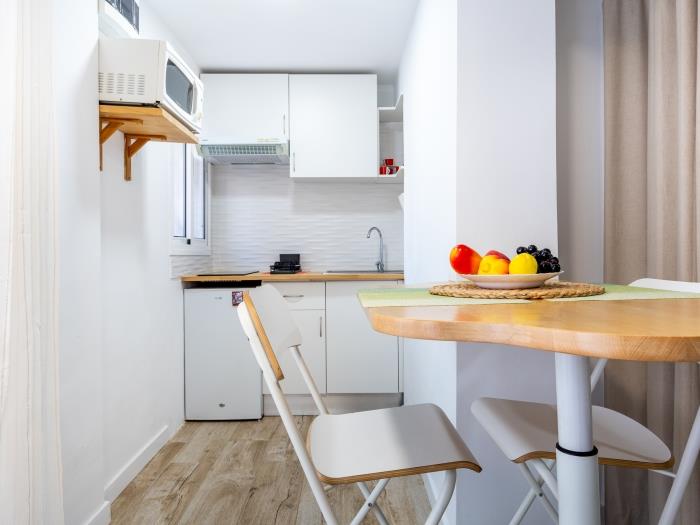 image Alcalá B3 – Cozy Studio with Sea View 13