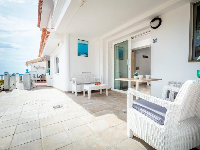 image Alcalá B2 – Amazing beach front Studio 4