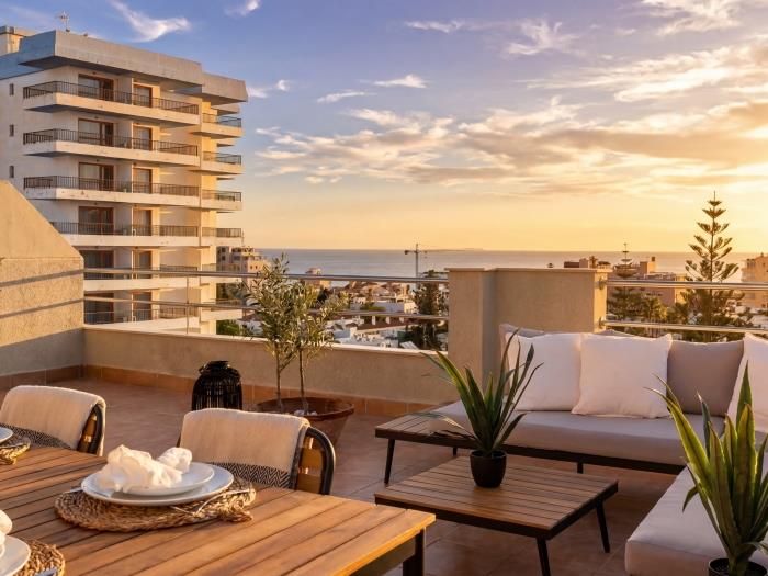 image Luxury Isabella Apartment Sea view 3