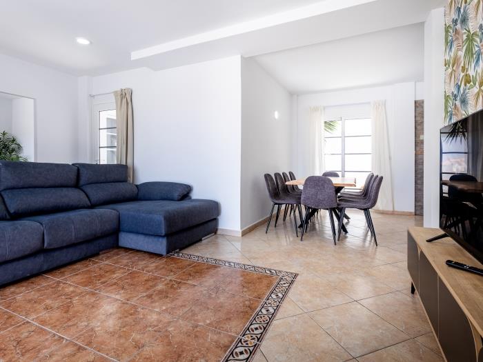 image Stunning new Villa Ocean with private pool 11