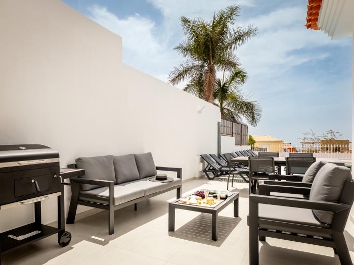 image Stunning new Villa Ocean with private pool 2