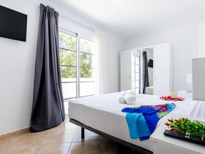 image Stunning new Villa Ocean with private pool 32