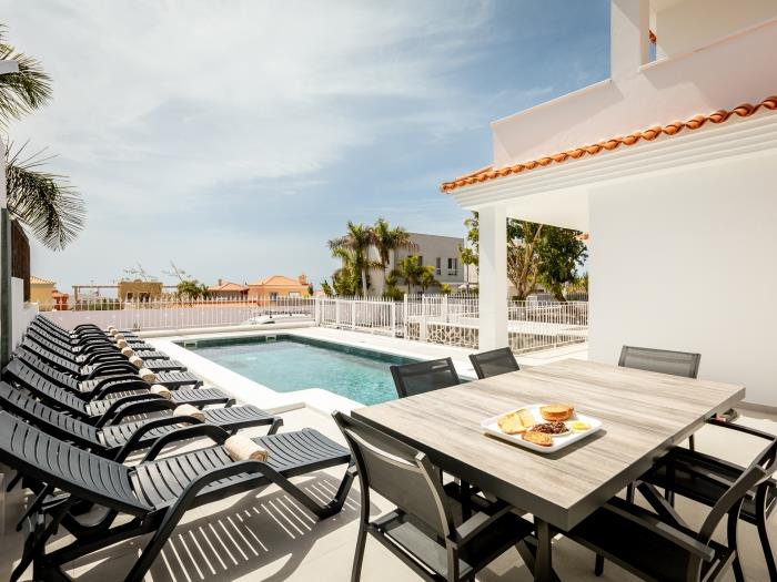 image Stunning new Villa Ocean with private pool 5