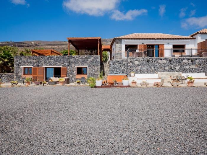 image Villa Las Rosas, nature and peace with sea view 18