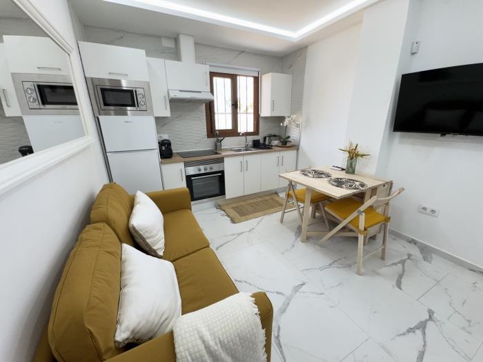 image Cozy Apartment with Wi-Fi-322 3