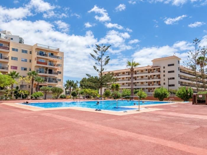 image Cris Sol Heart of Los Cristianos 22