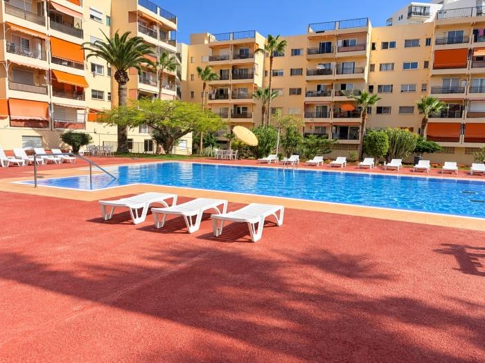 image Cris Sol Heart of Los Cristianos 26