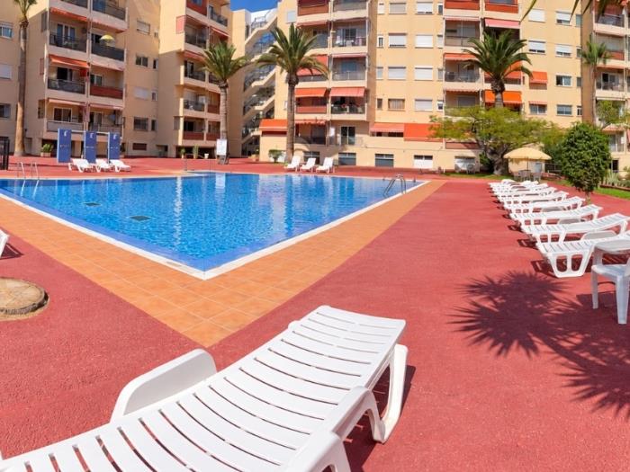 image Cris Sol Heart of Los Cristianos 28