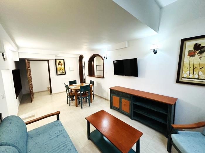 image Serene Las Flores 1G with pool 3